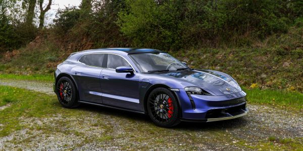 Porsche Taycan Turbo S Cross Turismo