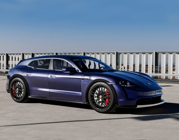 Porsche Taycan Turbo S Cross Turismo