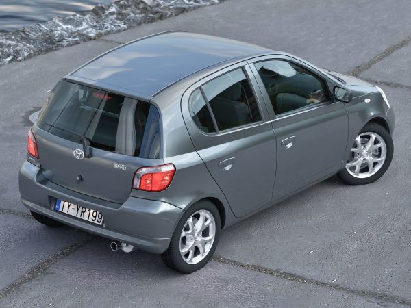 Toyota Yaris 2000