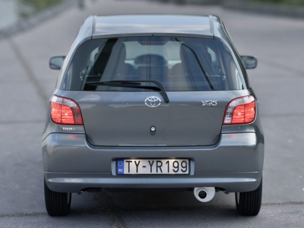 Toyota Yaris 2000