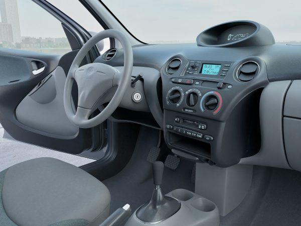 Toyota Yaris 2000